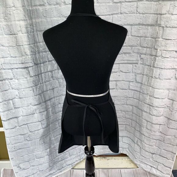 Big accessories cosmetologist apron w/front pockets black w/silver studs - Picture 8 of 9